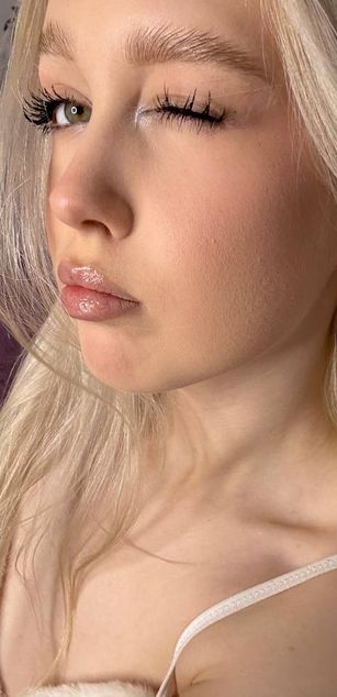 Model - Alice roleplay