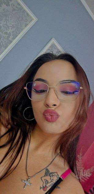 Model - ScarletVex blowjob