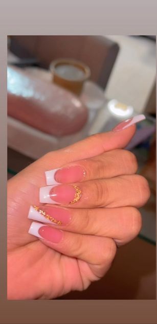 Model - NairobiLee blowjob