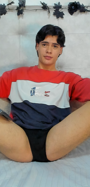 Model - Benito deepthroat