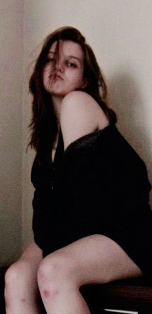 Model - Alice deepthroat