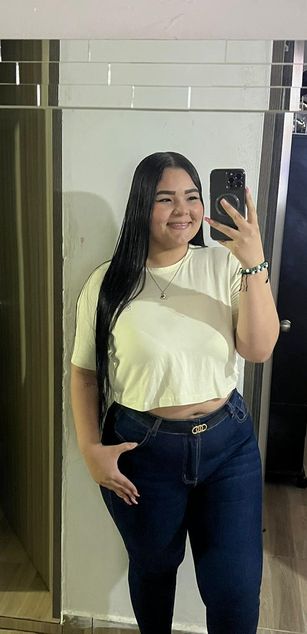 Model - Katya Pittman deepthroat