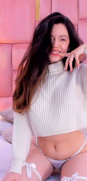 Model - ThrianaOlson blowjob