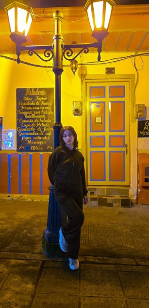 Model - KatherinJohns JOI