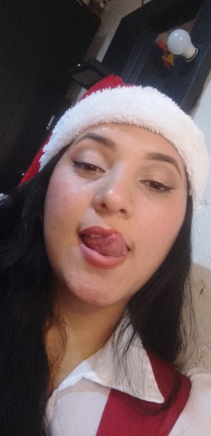 Model - Victoria Lucia deepthroat