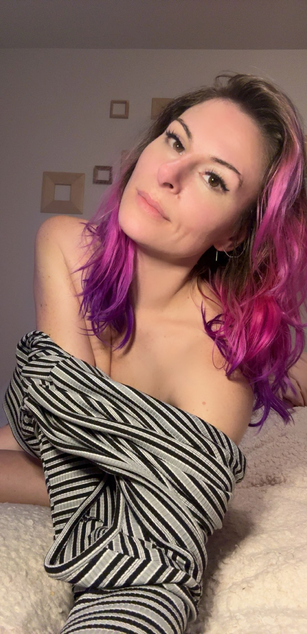 Model - Lana Deluxe goddess