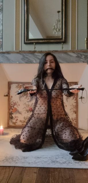 Model - EVA X deepthroat