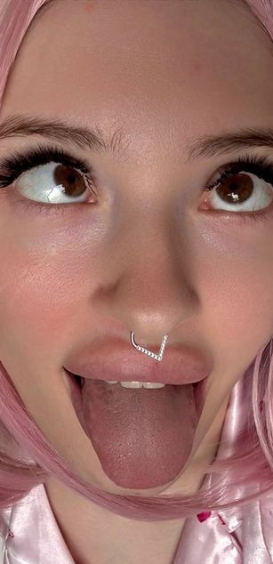 Model - Evarmore blowjob