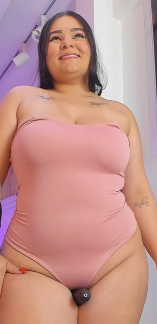 Model - Katya Pittman deepthroat