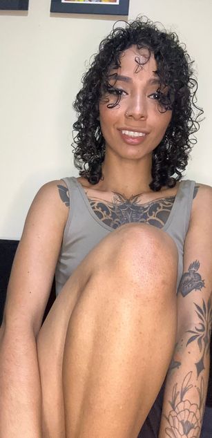 Model - SilvanaOwen JOI