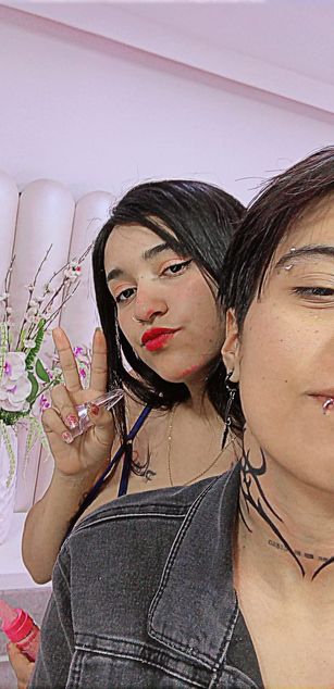 Model - AnnieAndReach dildo