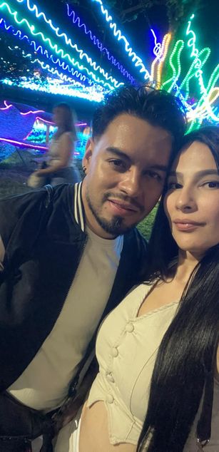 Model - ArianaAndDave bigtits