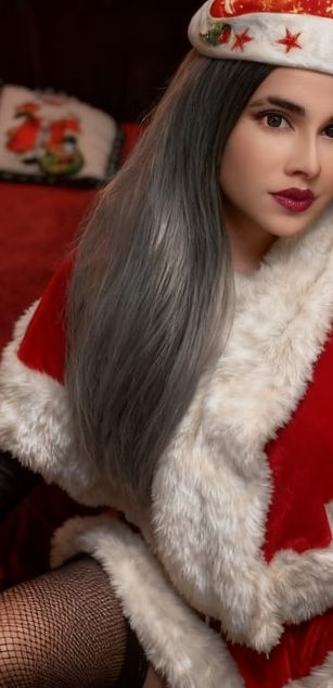 Model - Camila Carrington dominatrix