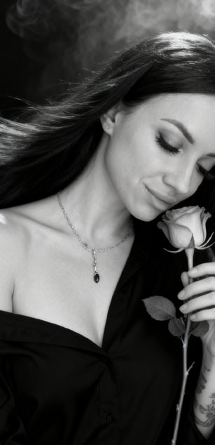 Model - Vickie_Anastasia legs