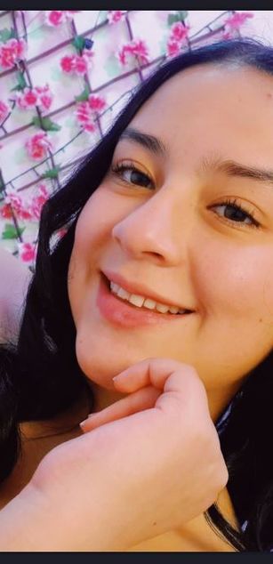 Model - Amy Ferreira deepthroat