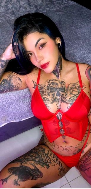 Model - Katt Rose fastresponse