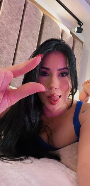 Model - AliceVasquez deepthroat