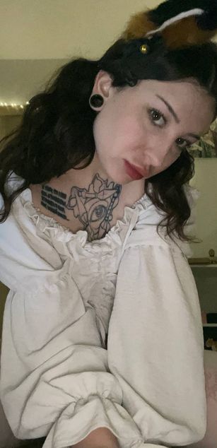 Model - wtf molly blowjob