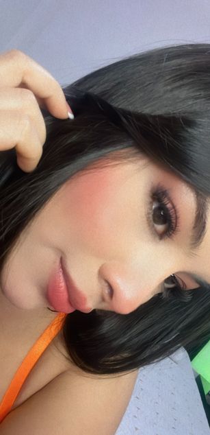 Model - ViviannFerrerr teen