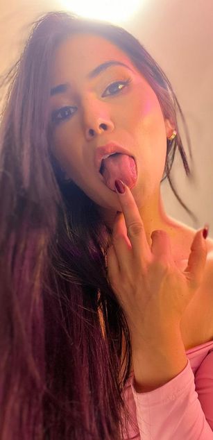 Model - AliceVasquez deepthroat