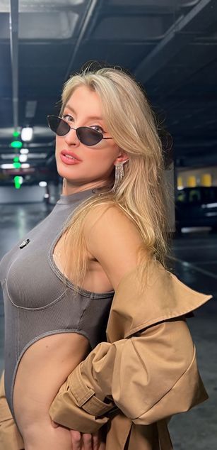 Model - Eli Catalana sweet