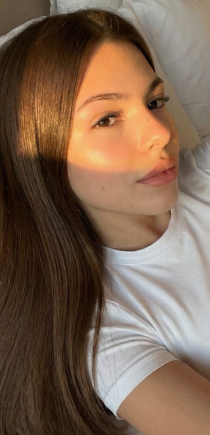 Model - itsmealexxxa fetish