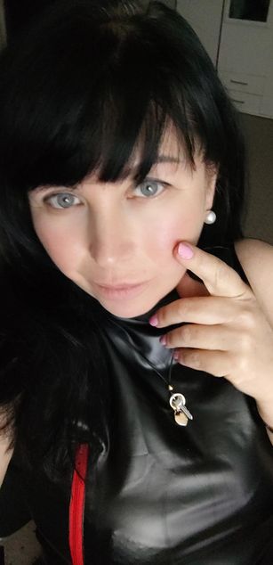 Model - Tatty mature