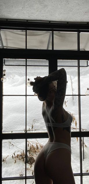 Model - NaomiLisss dp