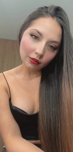 Model - Emiliegolds sph