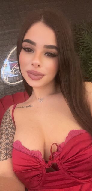 Model - AnnaBelle Rise JOI