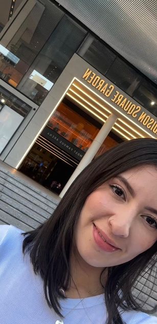 Model - Luna Carter JOI