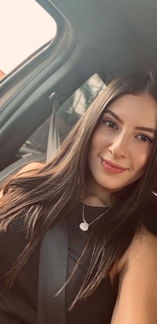 Model - Luna Carter JOI