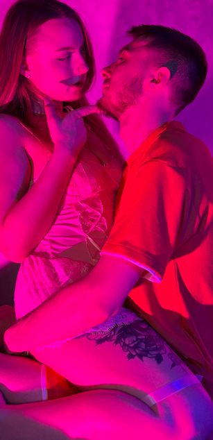 Model - OscarampBeatrice curvy