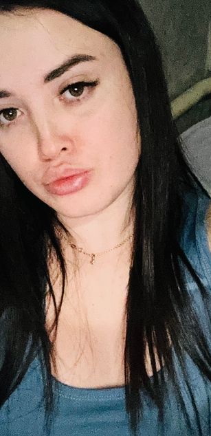 Model - Olechka deepthroat