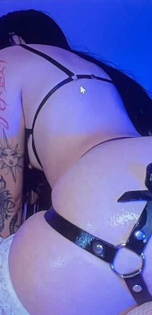 Model - Bad.Dixxxe fastresponse