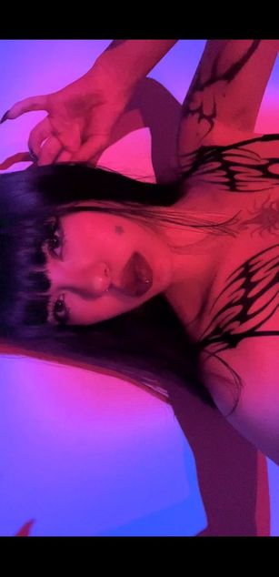 Model - Bad.Dixxxe fastresponse