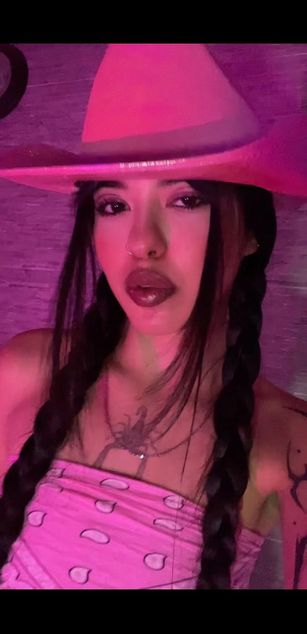 Model - Bad.Dixxxe fastresponse