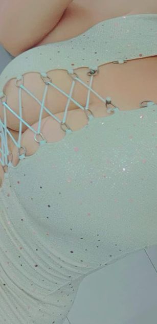 Model - Cathalina deepthroat