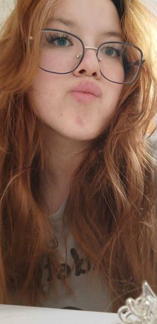 Model - Krysadapp striptease