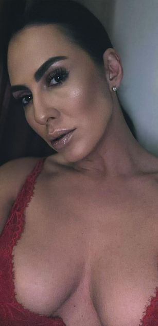 Model - XxMarina deepthroat