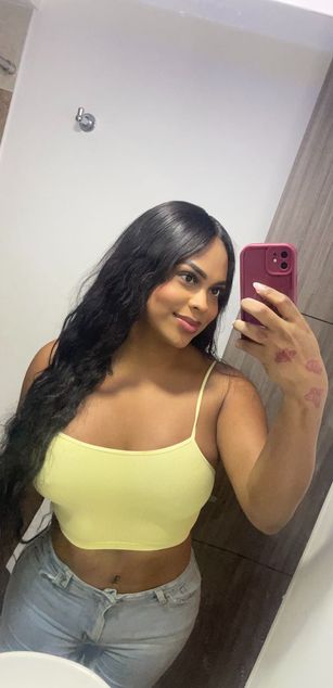 Model - Victoria phillips bigcock