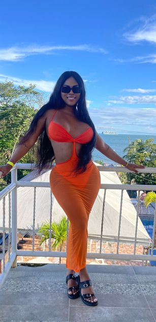 Model - Victoria phillips bigcock