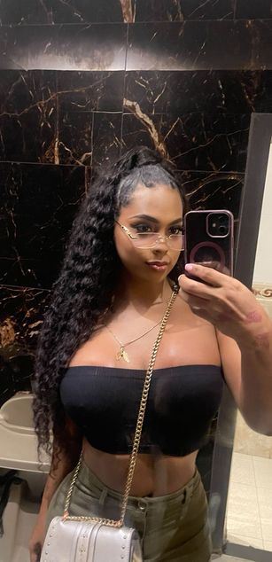 Model - Victoria phillips bigcock