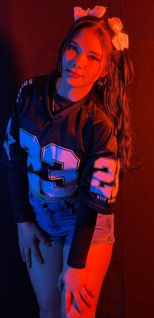 Model - Lizzie deepthroat