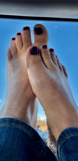 Model - Crystal Vee dirty