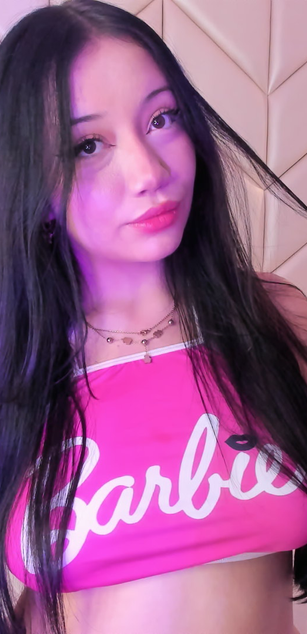 Model - BarbieMonet blowjob