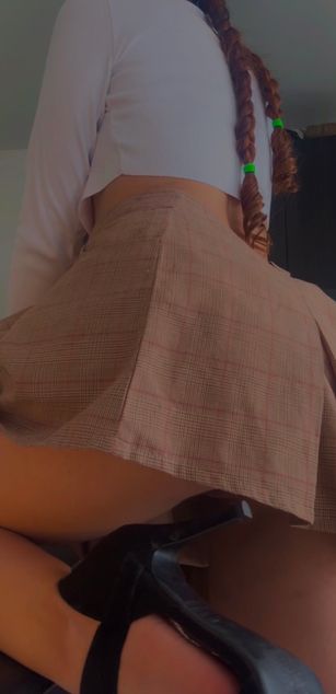 Model - Emiliegolds sph