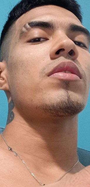 Model - MikaelGrey bigcock