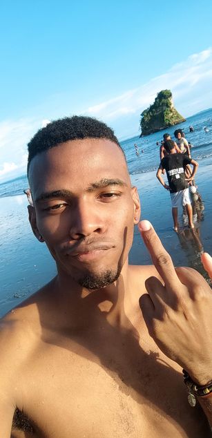 Model - Kiros deepthroat