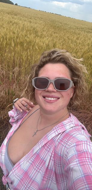 Model - ElseaBloom blowjob